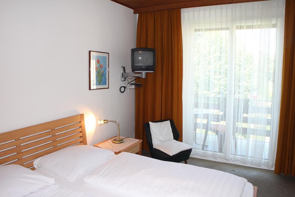 Hofer Guest House วิลลาค ภายนอก รูปภาพ